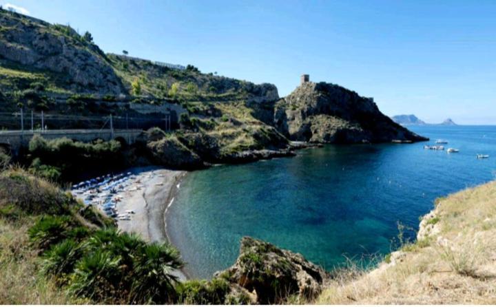 Casa Vacanze Butterfly Trabia Luaran gambar